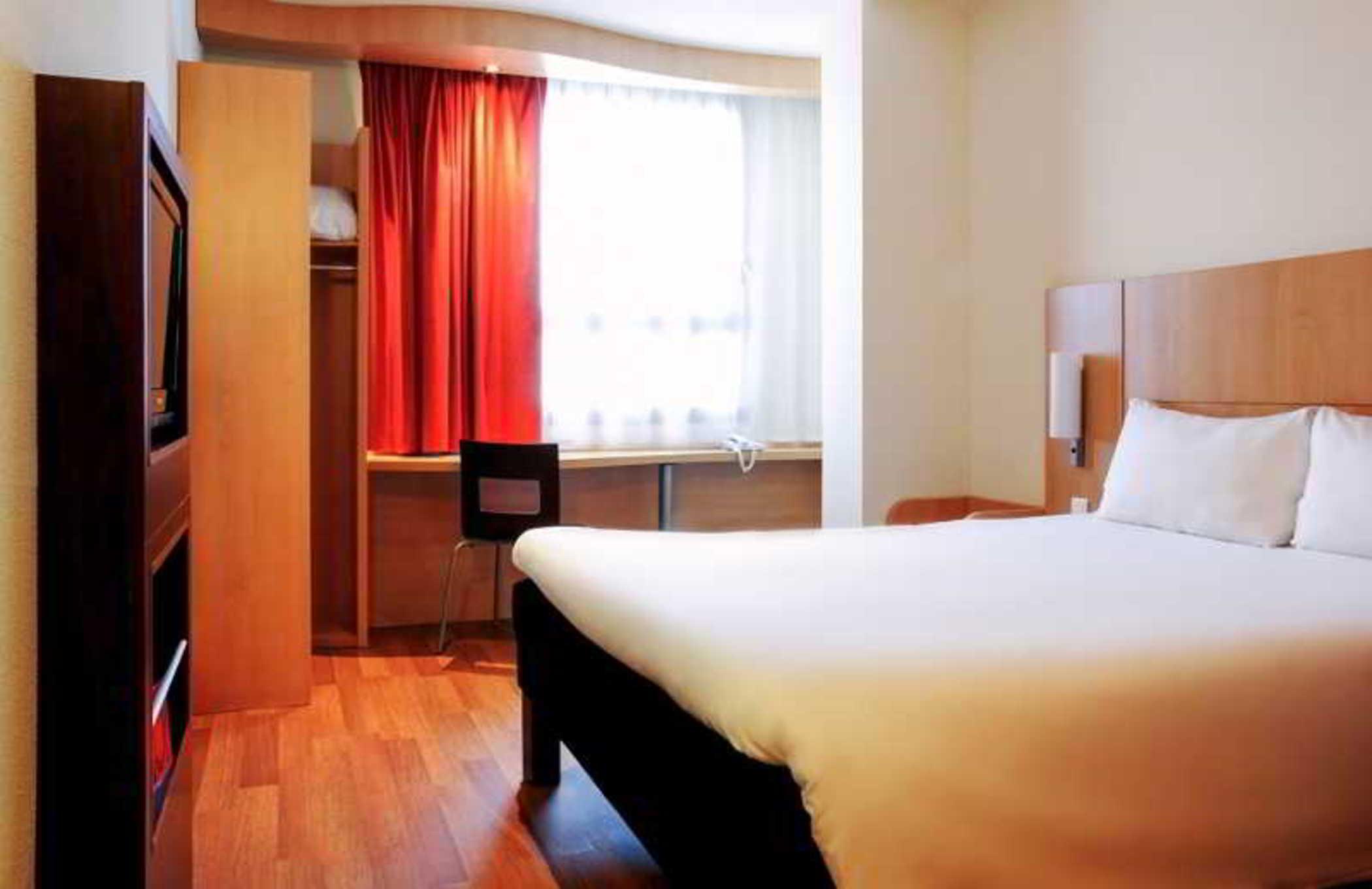 Ibis Madrid Calle Alcala Exteriör bild